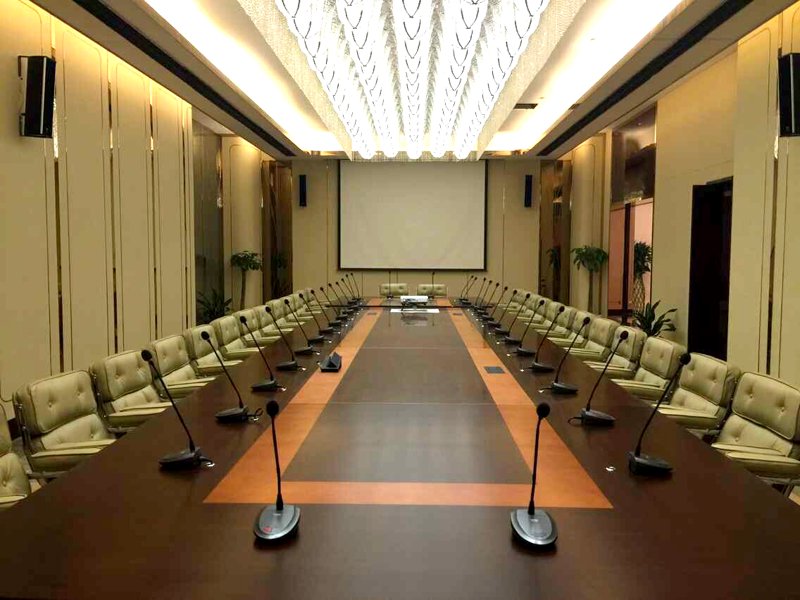 如何打造一间高效能的会议室？——一场声音与光线的艺术